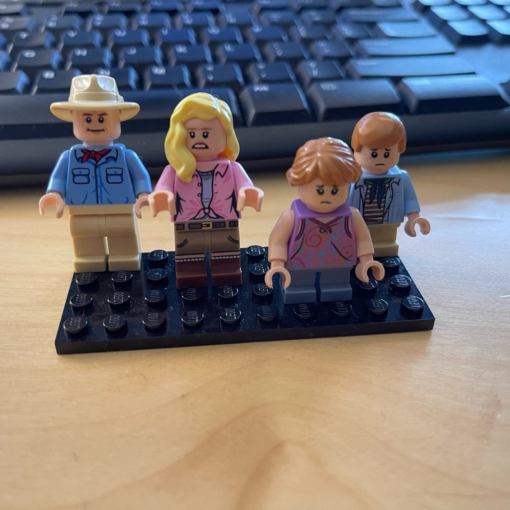 LEGO Jurassic Park Minifigures Set